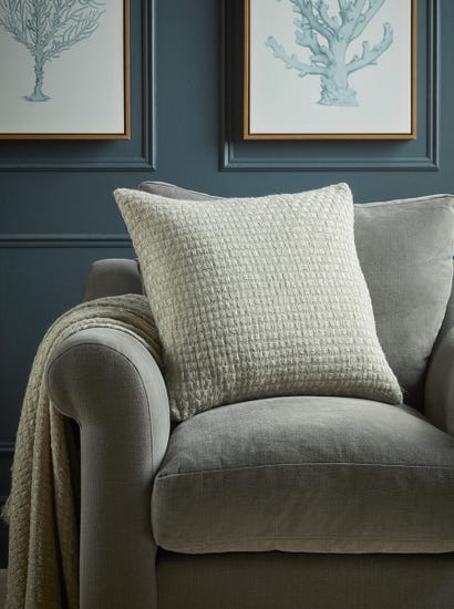 Iris Cushion