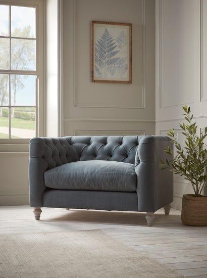 Sarnia Loveseat