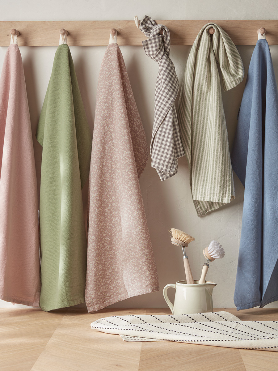 Product photograph of Cotton Tea Towel - Vintage Rose from Cox and Cox.