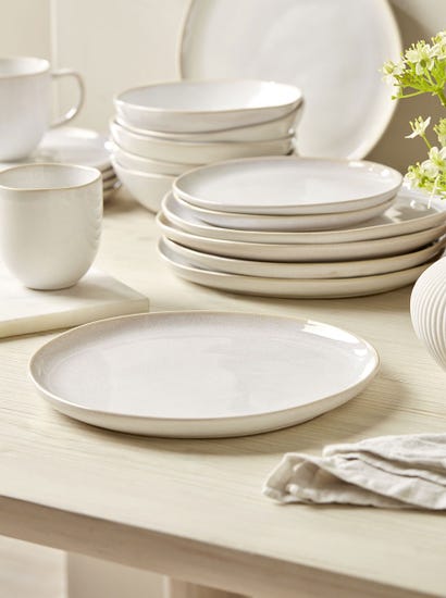 Adie Dinnerware