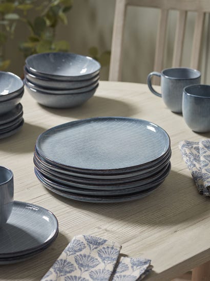 Leia Dinnerware