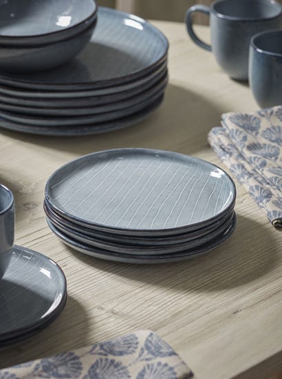 Leia Dinnerware