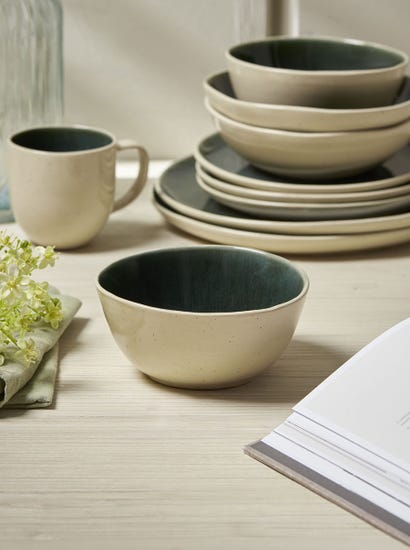 Four Edie Bowls