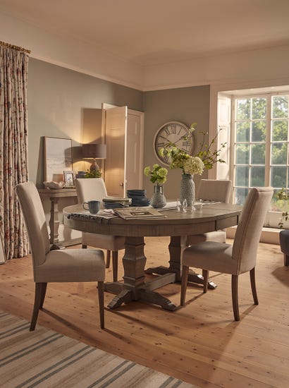 Remington Extendable Dining Table