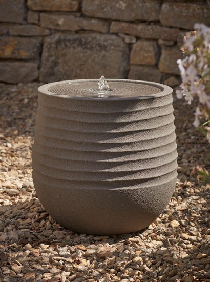 Textured Wavy Water Fountain - Mocha