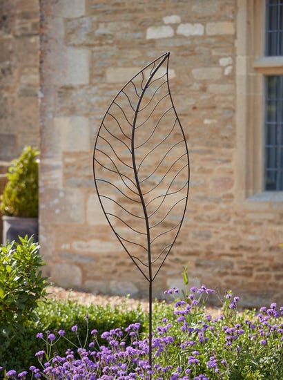 Leaf Stake Décor
