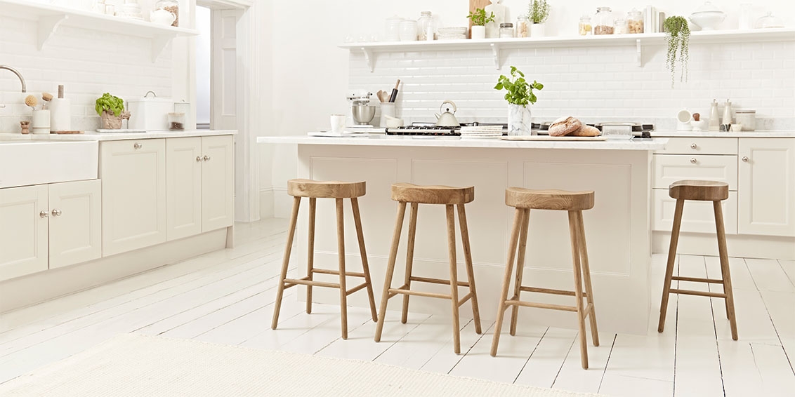 coxandcox.co.uk - Weathered Oak Stools